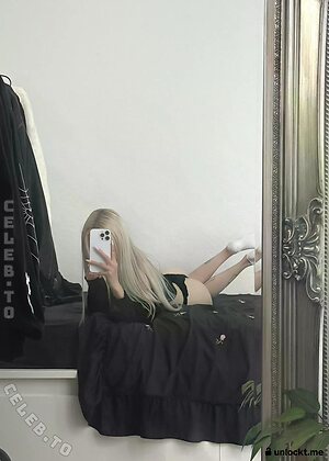 _lia.moon leaked photo #6