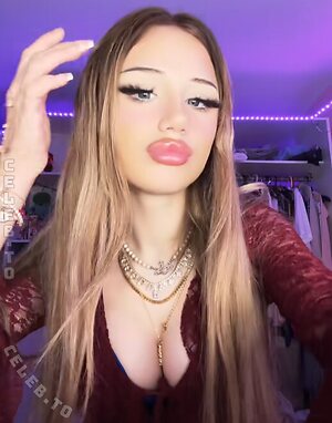 Lienne.aig Nude Leaked Photo #4