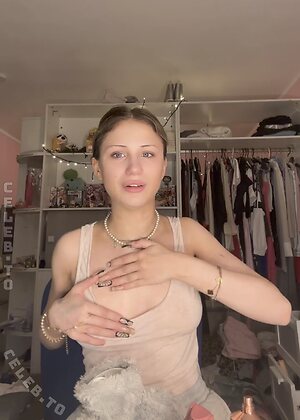 Lienne.aig Nude Leaked Photo #9