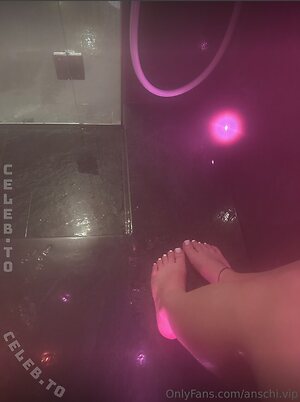 lifeofanscha Nude Leaked Photo #8