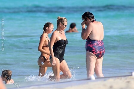 Lila Grace Moss Nude Leaked Photo #36