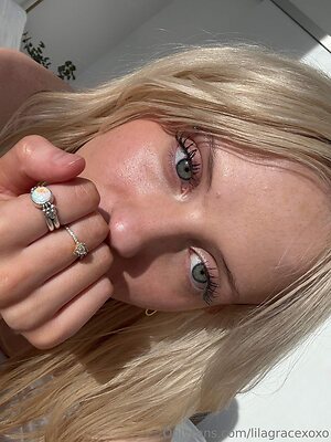 Lila Grace Nude Leaked Photo #3