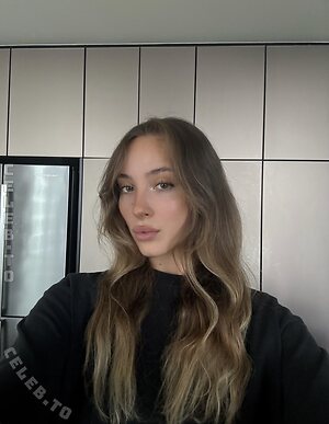 Lila Sommer Nude Leaked Photo #9