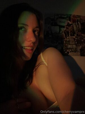 Lilah leaked photo #22