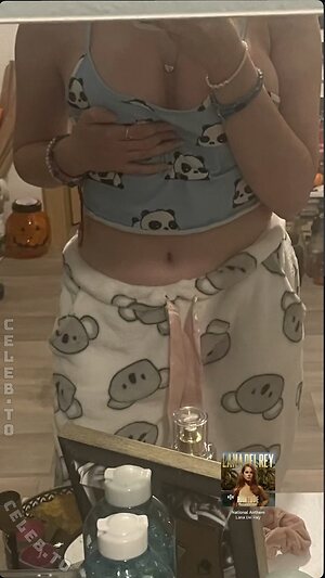 Lilcutebitch Nude Leaked Photo #4