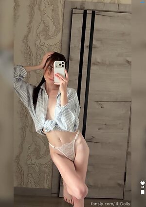 lil_Dolly leaked photo #2