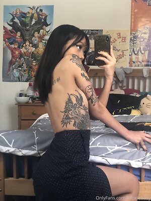 Lilfoxiebaby leaked photo #9