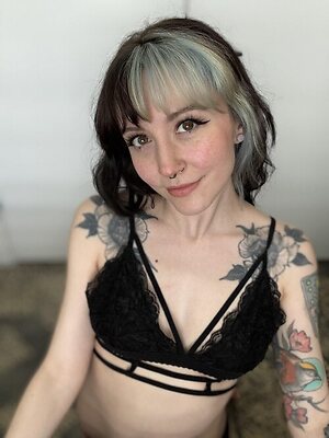 Lilhoneybeee