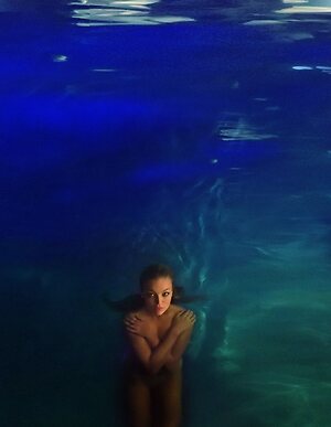 Lili Simmons leaked photo #18
