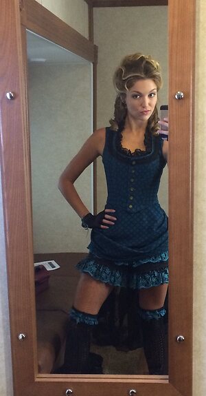 Lili Simmons leaked photo #30