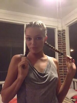 Lili Simmons leaked photo #41