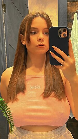 Liliri Nude Leaked Photo #14