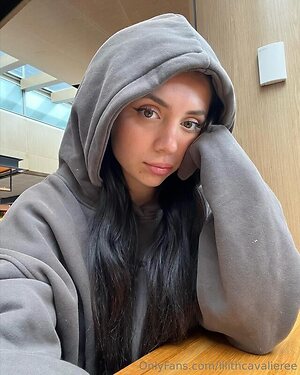 Lilith Cavaliere leaked photos