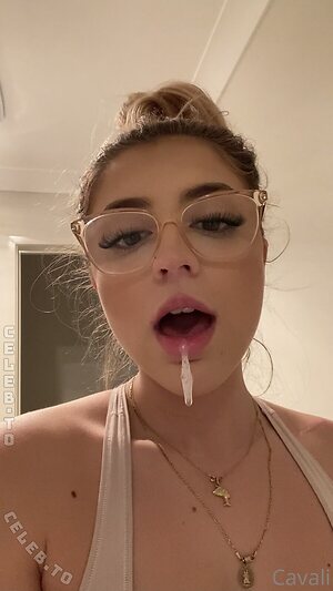 Set 23 — 16 photos