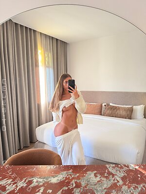 Lillian Phillips Nude Leaked Photo #148