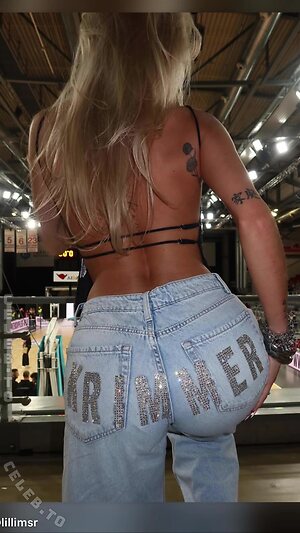 Lillimsr Nude Leaked Photo #15