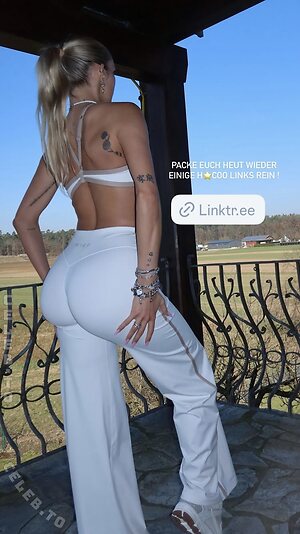 Lillimsr Nude Leaked Photo #45