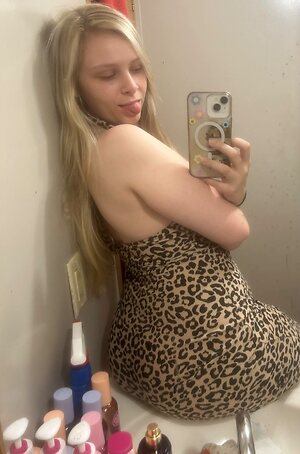 Lilly ward leaked photo #6
