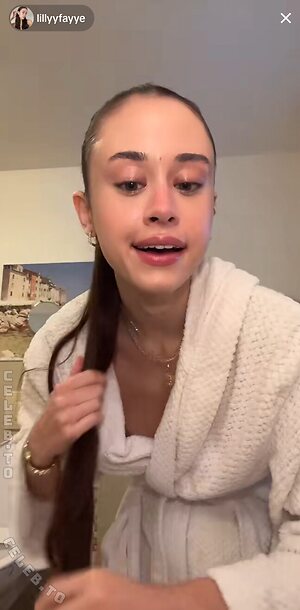 lillyfayye Nude Leaked Photo #5