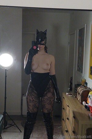 Lily Alcott leaked photo #80