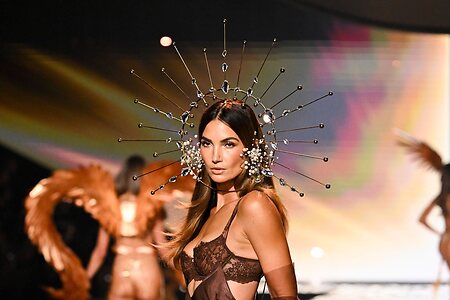 Lily Aldridge leaked photo #30