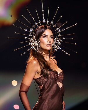 Lily Aldridge leaked photo #42