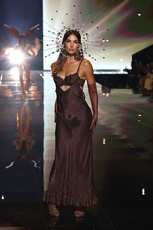 Lily Aldridge leaked photo #60