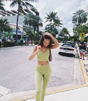 Lily Chee photo