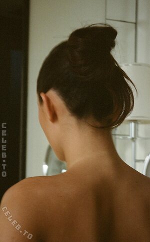 Lily Chee photo
