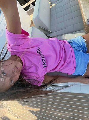 Lily Chee photo