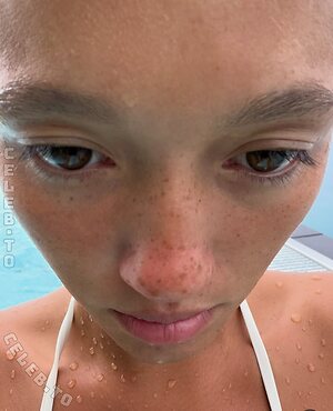 Lily Chee photo