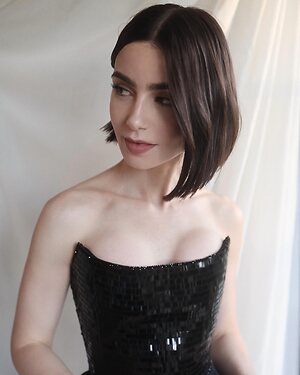 Lily Collins Hot leaked photo #2