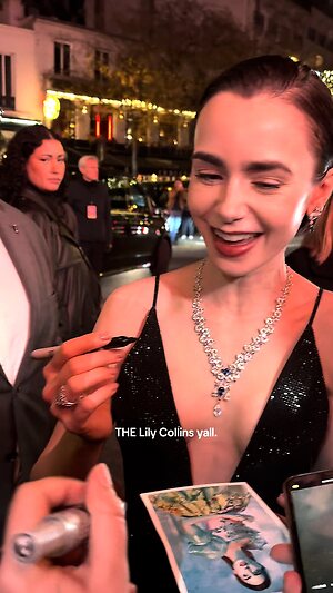 Lily Collins Hot leaked photo #11