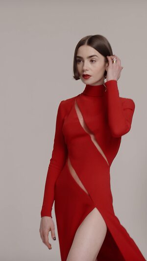 Lily Collins Hot leaked photo #48