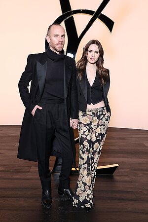 Lily Collins Hot leaked photo #59