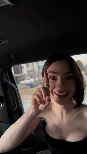 Lily Collins Hot leaked photo #79
