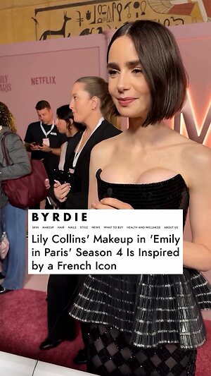 Lily Collins Hot leaked photo #96