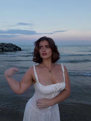 Lily Eagla leaked photo #5