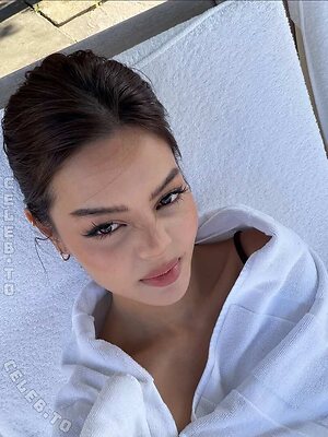 Lily May Mac photo