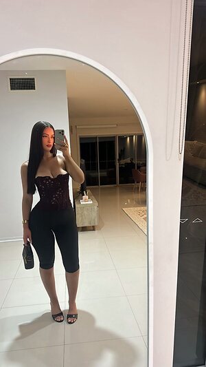 Lily Pringle leaked photo #5
