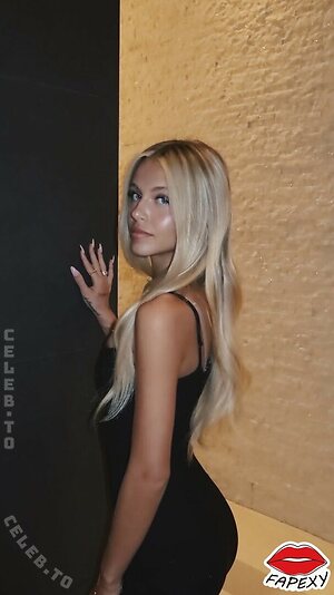 Lily Snyder photo