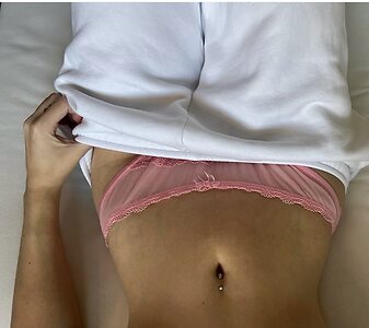 Lily Varie leaked photo #4