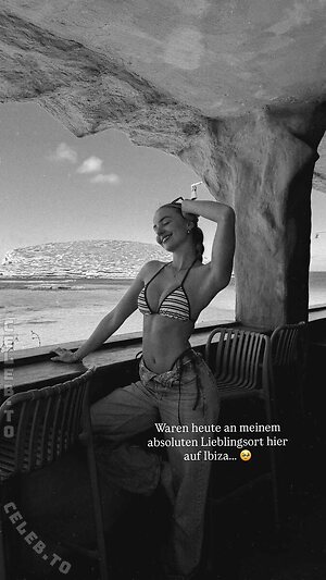 Lina Düren Nude Leaked Photo #4