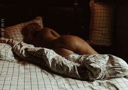 Lina Mallon Nude Leaked Photo #2