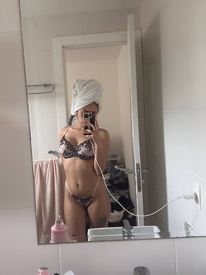 Lina leaked photo #14