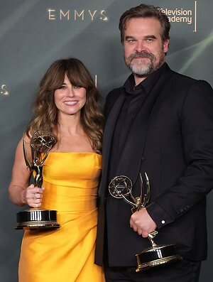 Linda Cardellini leaked photo #19