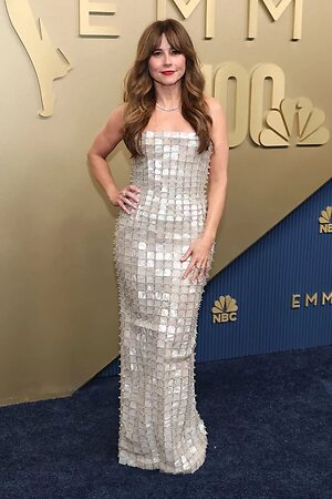 Linda Cardellini leaked photo #28