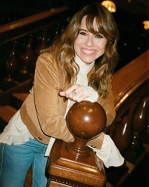 Linda Cardellini leaked photo #63