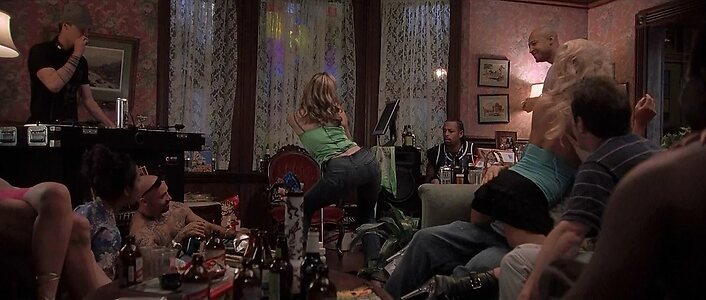 Linda Cardellini leaked photo #221