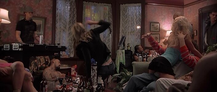 Linda Cardellini leaked photo #223